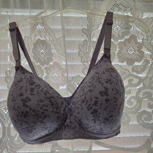 Olga by Warners. 40D Wire Free~Padded